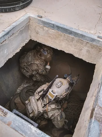 Rear Pouch image 2